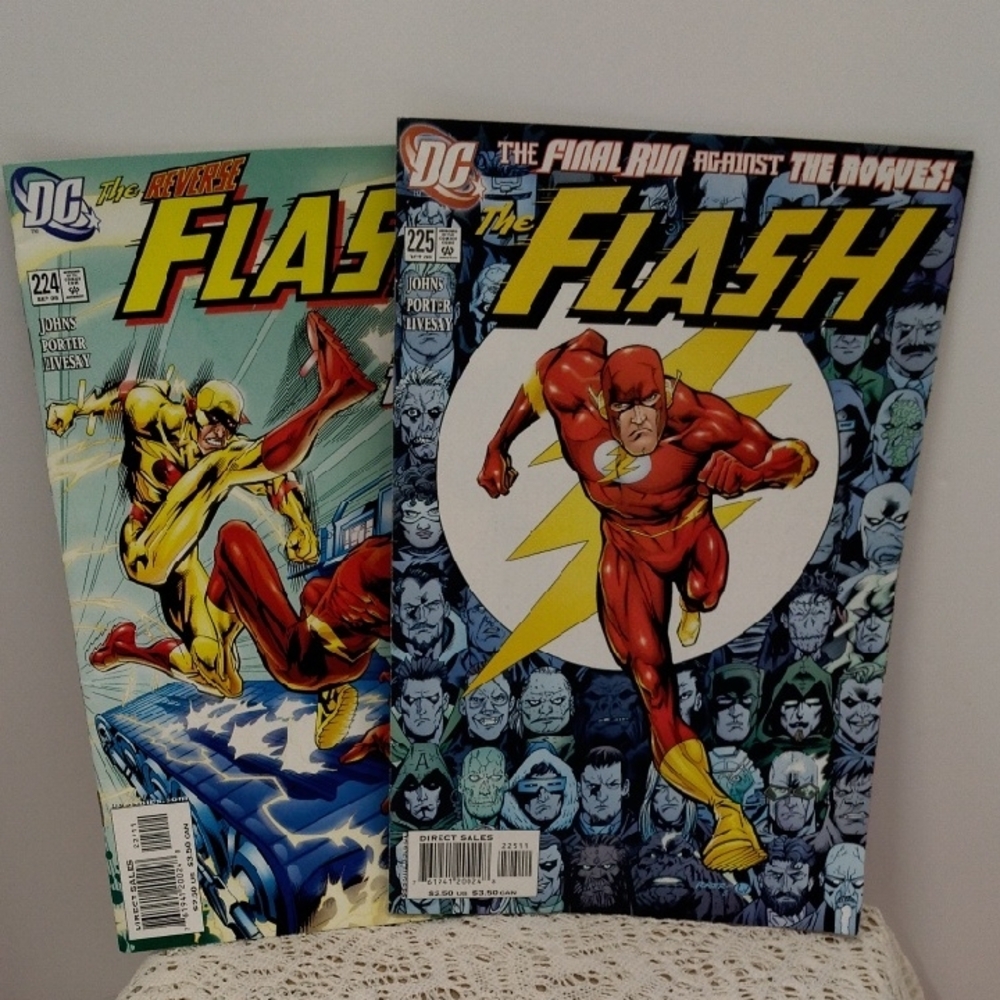 The Flash Comic Book Set - DC Comics